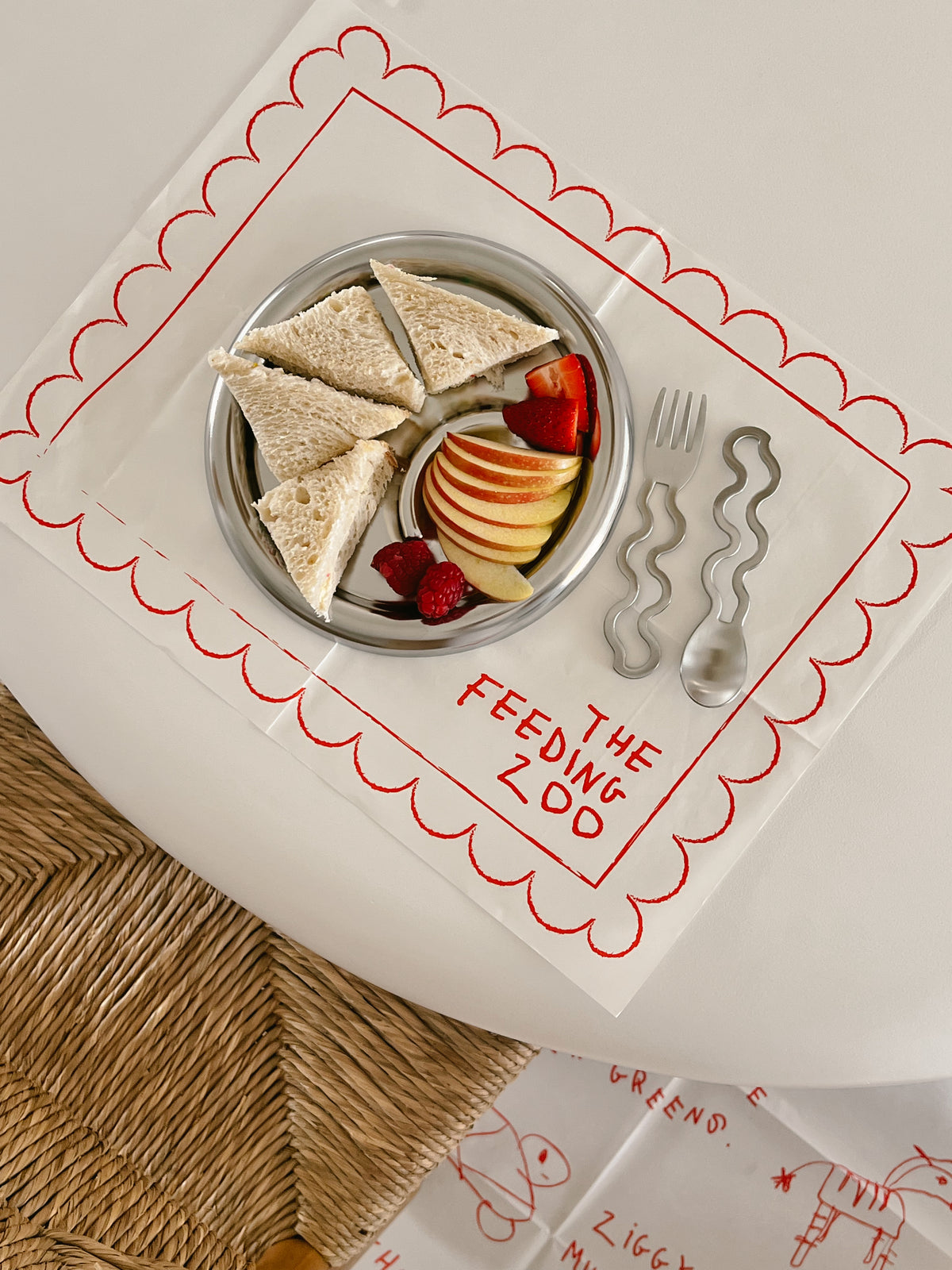 Red Scalloped Compostable Placemats
